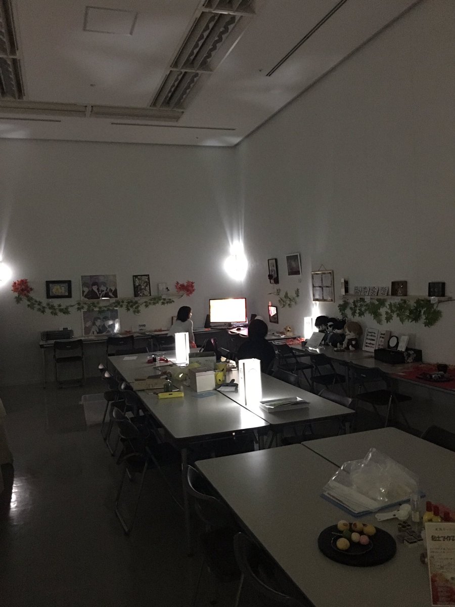 owari_kizuna's tweet photo. 本日も上映しております。
何回見ても涙。

愛が溢れるたくさんの作品達。
参加者様には、感謝しかありません。
ご来場頂いた方にも！もちろん！

関わってくれた全ての方に感謝を。
byリロ https://t.co/TpJCTVx3f9