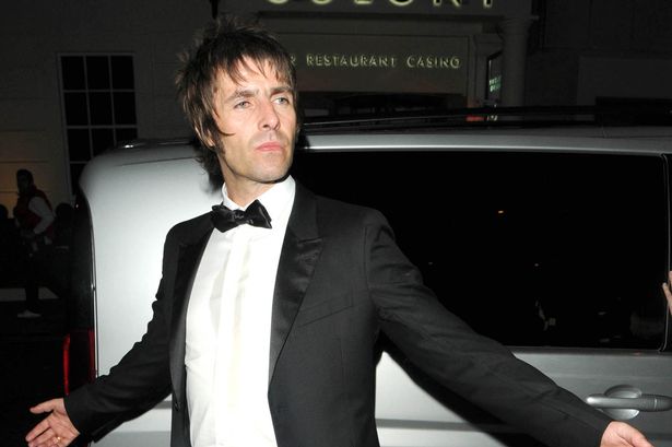 Paisley Submarine tweet media