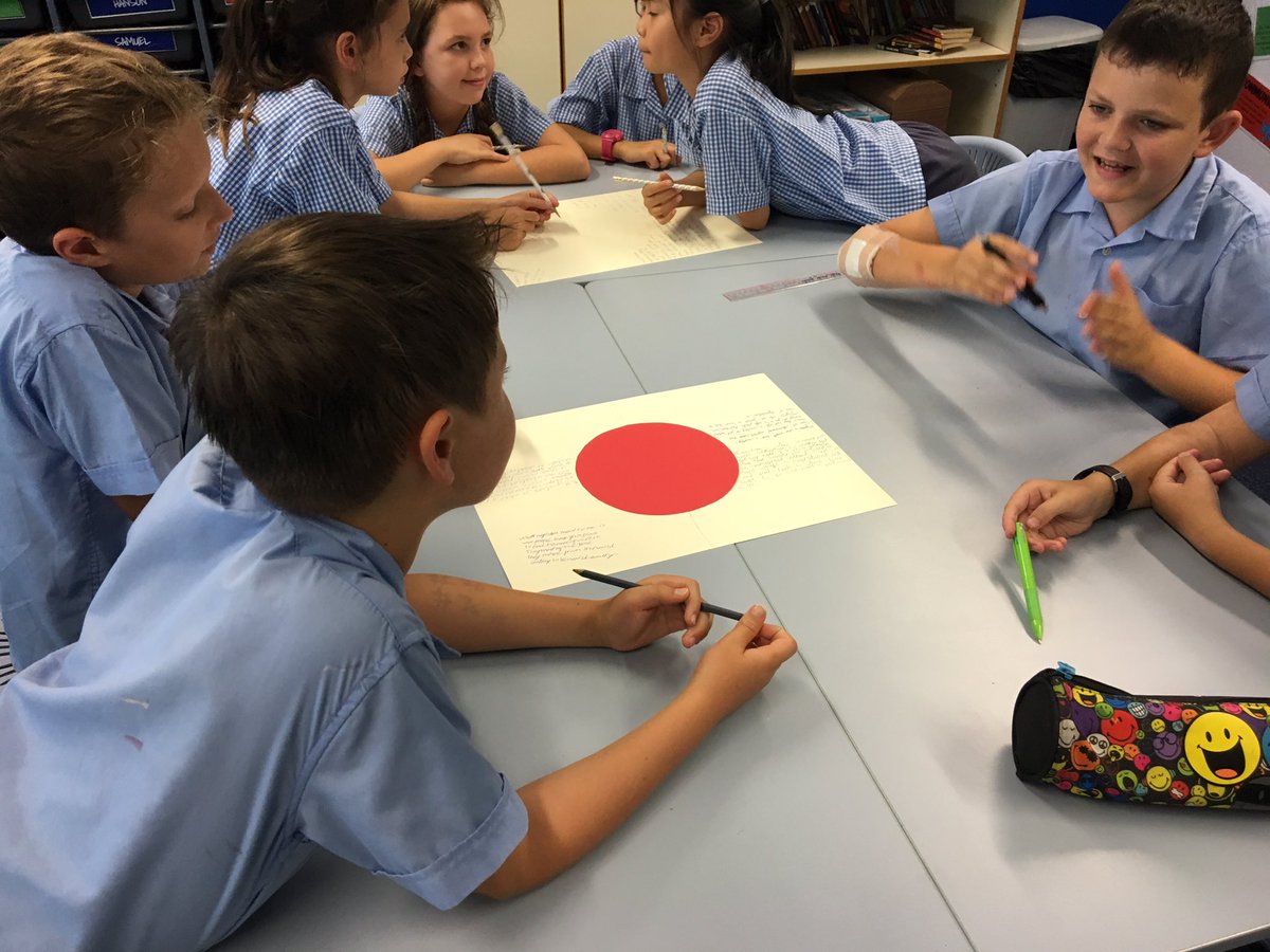 dbis_y6's tweet photo. Collaborative learning in our Enquiry lessons #thinkboard @kjinquiry #sharingideas #skillscurriculum #enquiry https://t.co/FJPpWJIIVs