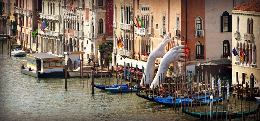 Italy Roundtable: Where to See Modern &amp; Contemporary Art in Italy dlvr.it/PpTfMH by <a href="/italyexplained/">Italy Explained</a>