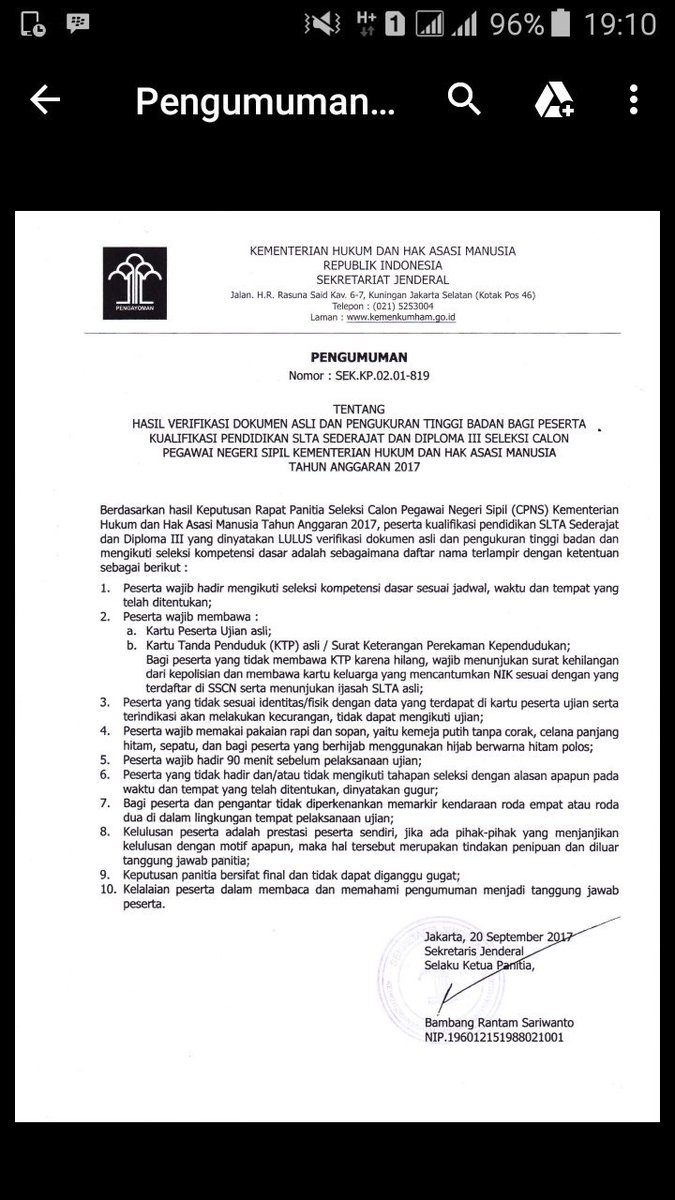 Rabbit46439712's tweet photo. @cpnskumham2017 min, yg perempuan jg pakai celana y? https://t.co/q61WvLIC9L