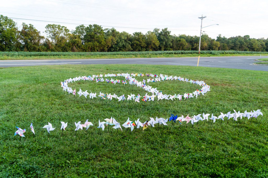 ChesaDelCrier's tweet photo. Local Art Students for Peace https://t.co/NGWbeeNA75 https://t.co/nUafHGCrrc