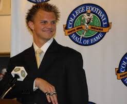 Happy birthday to Norte Dame legend Jimmy Clausen! 
I m not felling his hairstyle choices at all....... 