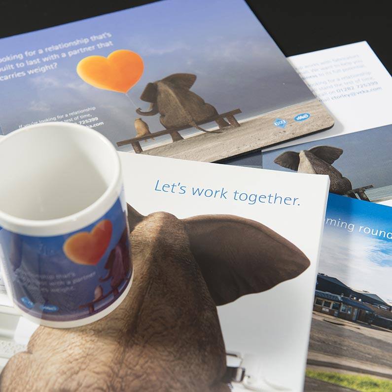 ImageWorksLtd's tweet photo. Who doesn't love a bit of #merchandise?

Get your #brand into the right hands and you're #customers will never forget your name again! https://t.co/NdFDZhBJz1