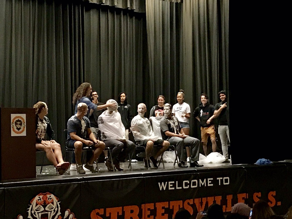 Principal Kamel takes a pie in the face for a good cause. 🐯#TerryFox #fundraising #streetsvillegivesback <a href="/TLC_tigers/">Streetsville's TLC</a> <a href="/PeelSchools/">Peel District School Board</a>