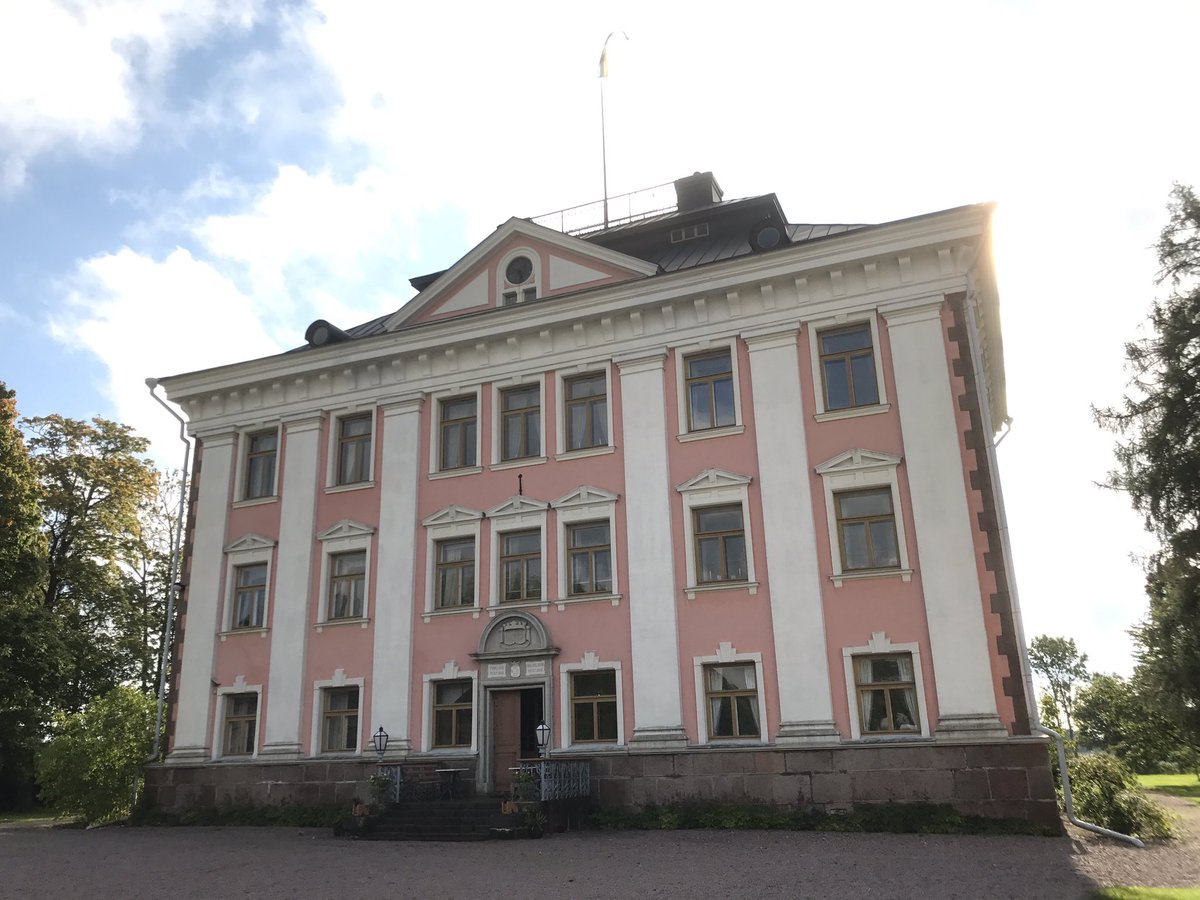 Fina gänget från <a href="/SveAmbFI/">SverigesAmbassadiFI</a> vidgar sina vyer. Historiens vingslag på Stor-Sarvlaks &amp; Malmgård med <a href="/MalmgardBrewery/">Malmgård Brewery 🍺</a>, lunch på Degerby Gille.