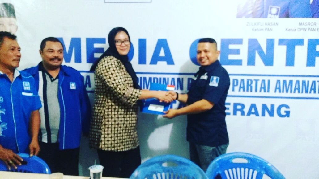 hendri78chniago's tweet photo. #Pengambilan #Formulir #Bacaleg #DPD #PAN #Kota #Tangerang #PAN #Berkerja https://t.co/z6IxwJqfdM