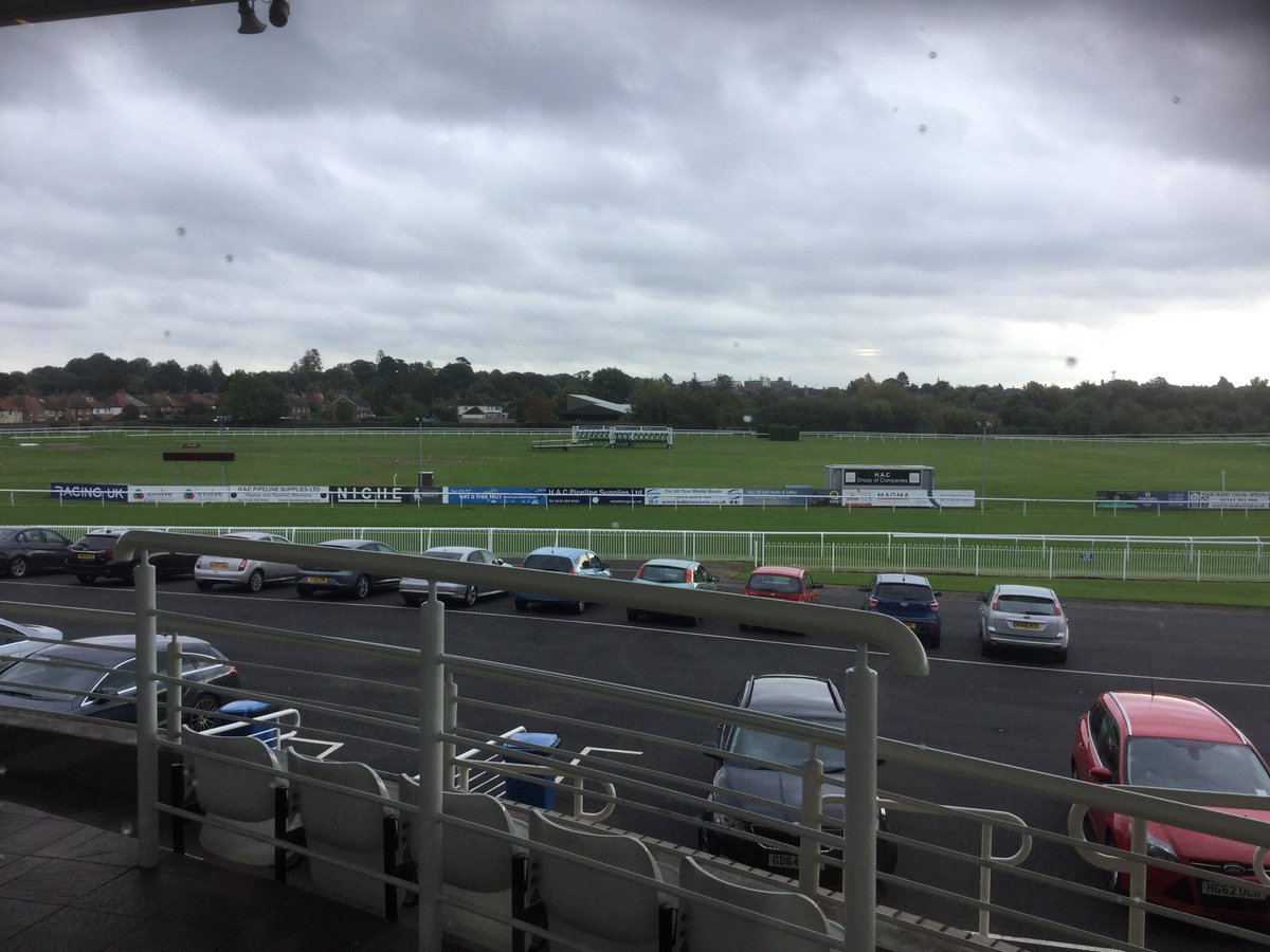 @lawilk @QEHKLlib @lizhunwick Lovely view reminding me of Newmarket and EoE summer conference @EoELibraries @bhl_nhs @Bibliobeccaria @SophiaEasey @DebsL72