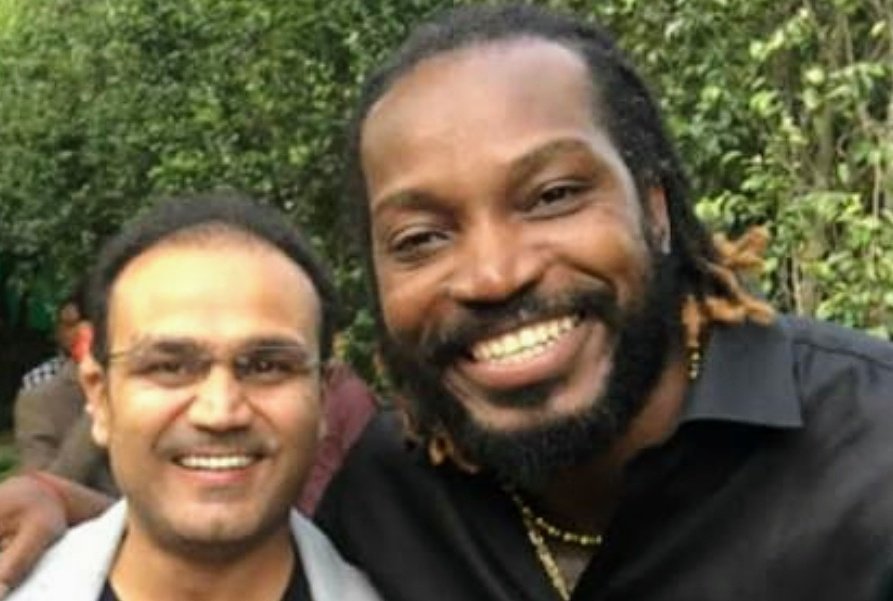 virendersehwag's tweet photo. Aa Gayle, Bowler Maar !
Happy Birthday to a man with a big big heart , the legend , Universe Boss @henrygayle ! https://t.co/TLpOBjsO9k