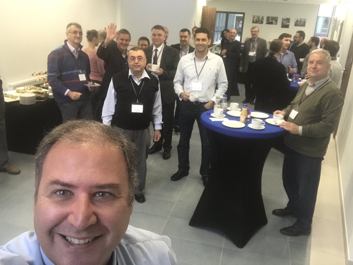 Inspiring discussions on #memristors