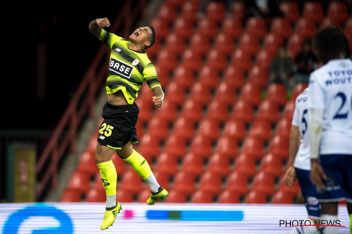 Standard_RSCL's tweet photo. 📸 | Standard de Liège vs. KSK Heist (4-0) ⚽️ #stahei #CrokyCup https://t.co/mQVOTiJ8Hh