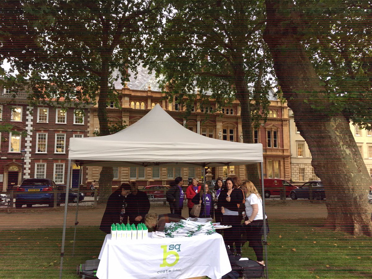 bSquaredcosts's tweet photo. Great to see so many people with our goody bags on the Bristol #LegalWalk @SouthWestLST https://t.co/vSpcEB0eCV