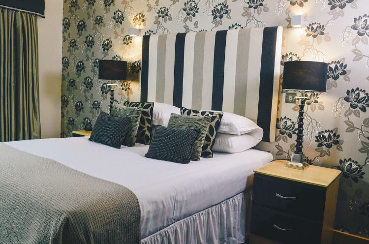 thisisposhpads's tweet photo. Hands up if you wish you were tucked up in bed right now? 🙋🏽♂️🙋🏽 Winter is definitely coming! ☔️❄️🌬💧 #PoshPads #Liverpool https://t.co/38WIyEysui
