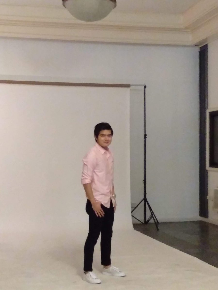 AKxxxSQUAD_OFC's tweet photo. #photoshoot
@AkihiroBlanco26 
Handsome look (check)
#gwapoproblems https://t.co/AEXF8wF06y