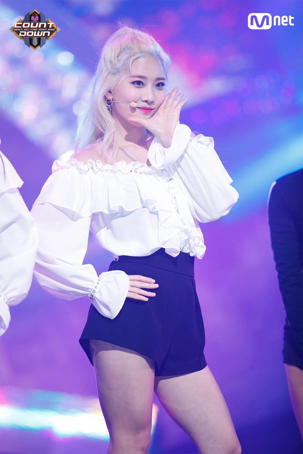 DKPfNEbU8AE2SEB.jpg:orig