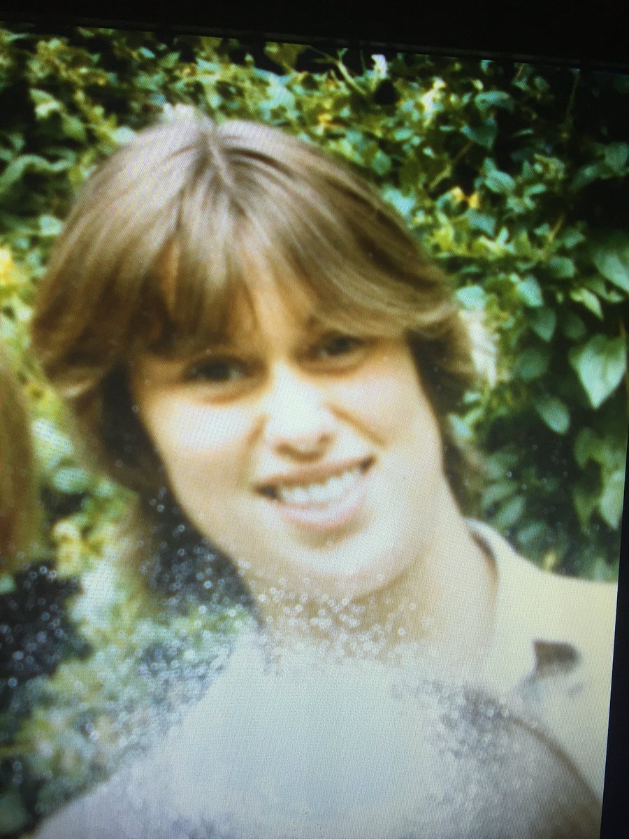 SaraPerkinsNot's tweet photo. Throwback Thursday xoxo https://t.co/WiHoyAlxfv