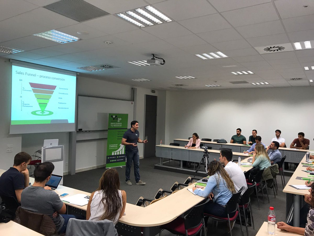 valgoinvestment's tweet photo. SEMINARIO💪📈|Éxito del Seminario en Estrategia y Publicidad Online con @PresentaCarpe, @manelvalcarce y @XHierro. ¡Muchas gracias a tod@s! https://t.co/DyRAjzhlbV
