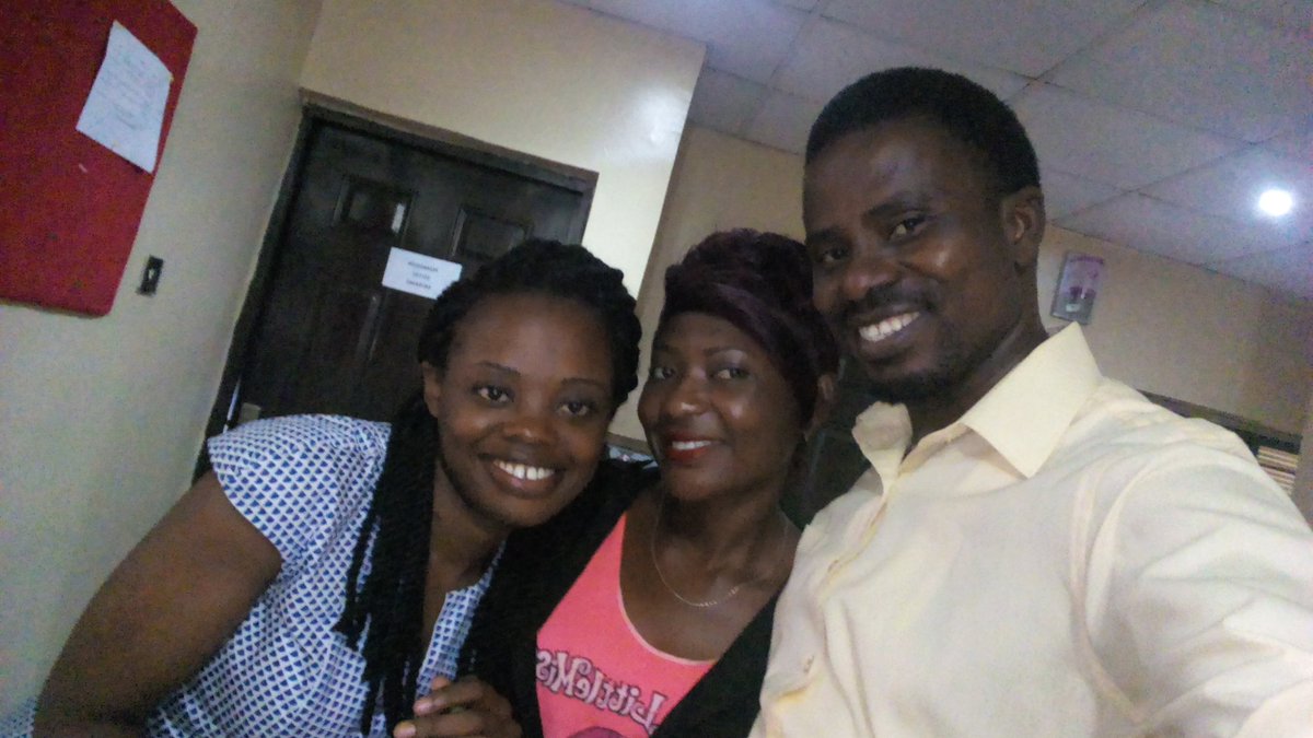 lawaliman's tweet photo. Wearing this smile with this people makes work easy https://t.co/aPWtDzFxDY