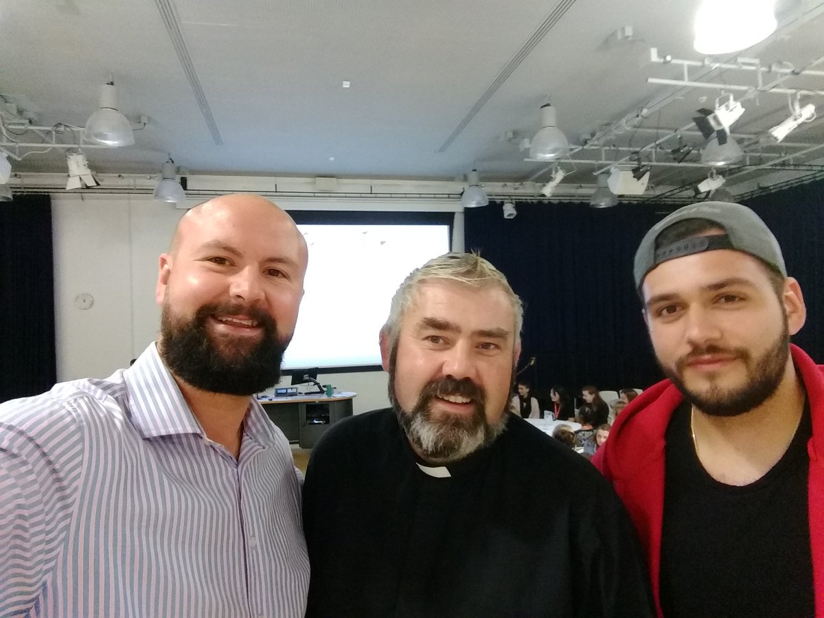 Say #hellochristchurch to your Get Started hosts. <a href="/CanterburyCCUni/">Canterbury Christ Church University</a>