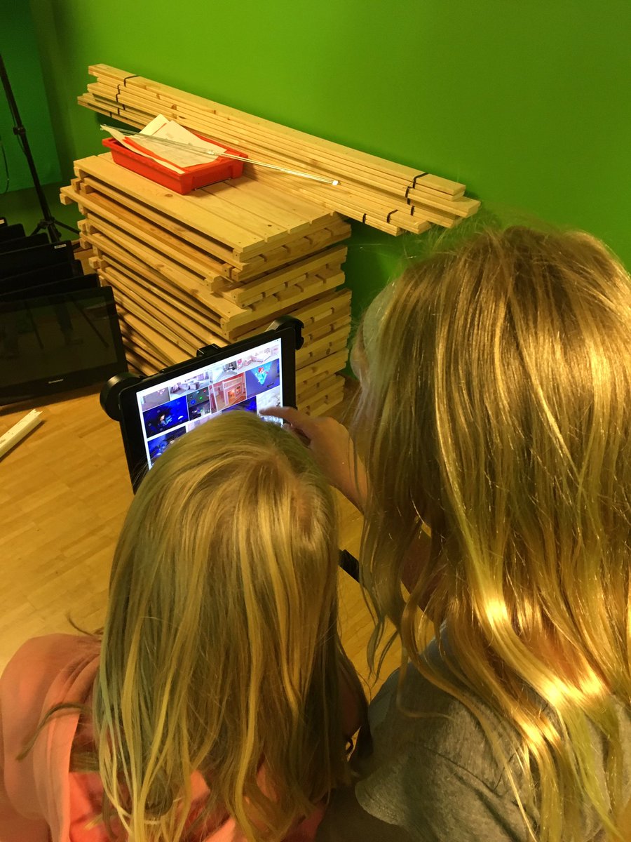 wkirkwood's tweet photo. G4 & 5 creating in the tinker lab - green screening, repair lab and random constructions #zismade #zislearns #makered https://t.co/l0IboWXptC
