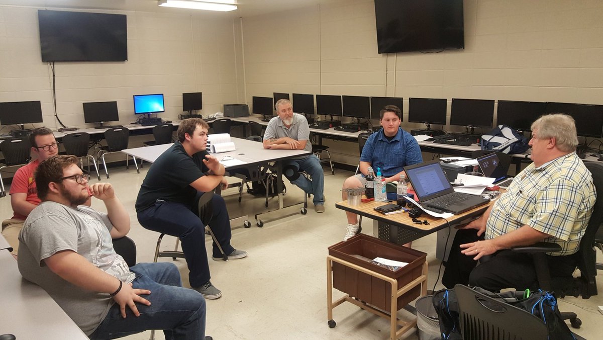 NEACTCRobotics's tweet photo. After-School @NEACTCRobotics team and strategy meeting. Keywords: "After-School", ha! https://t.co/1BOb5GUrWJ