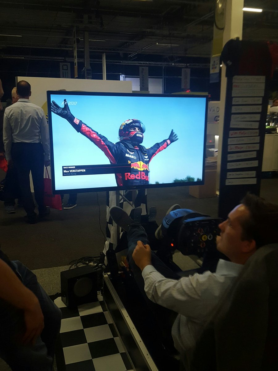 HelpdeskCns's tweet photo. We hebben een nieuwe koploper! Johan van den Beld 1:24.079 #Corporatieplein #incontrol https://t.co/ZL4yVxVAX9