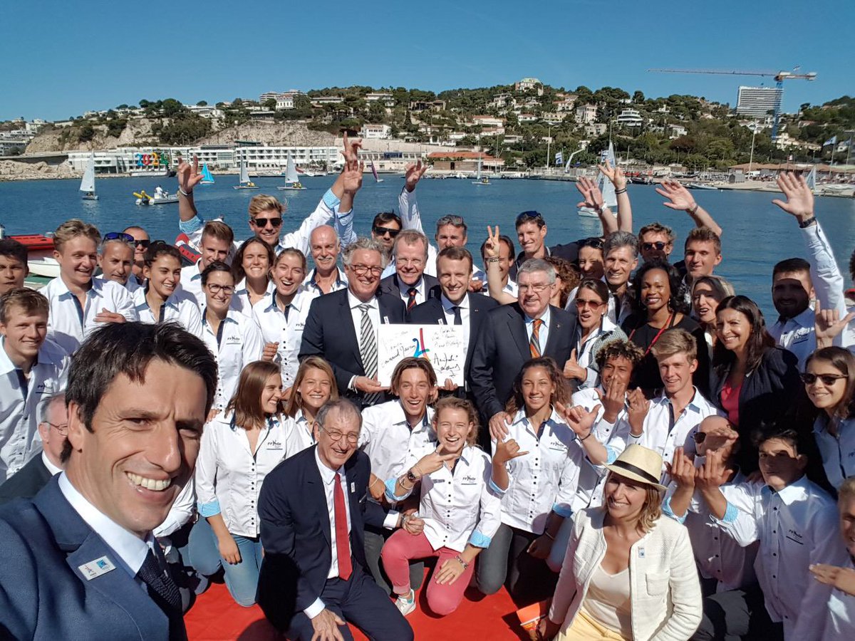 Merci @Marseille pour votre accueil sur le site #Voile #Paris2024. Super moment avec les athlètes &amp; les jeunes autour de Thomas Bach #CIO