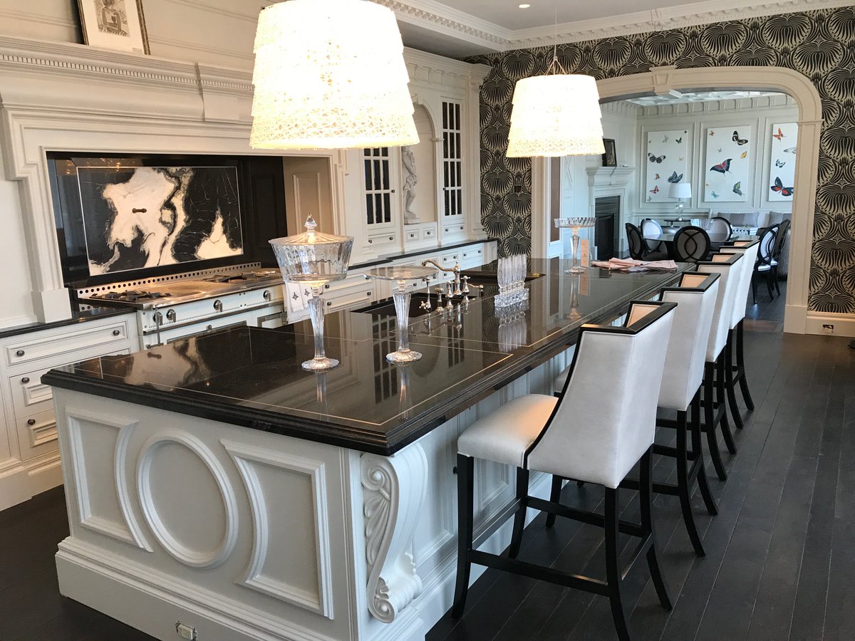 The Clive Christian Lifestyle Apartment | Downtown Chicago.
#CLFC #CliveChicago #CliveChristian #Dorya