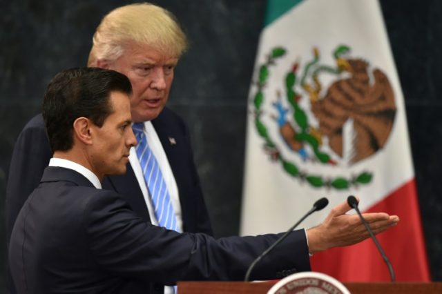 HxmiCom's tweet photo. Donald Trump Calls #Mexico, Offers Assistance After 7.1 #Earthquake https://t.co/eR4PC9jqf0 #Donaldtrump https://t.co/dGiGBDFFes