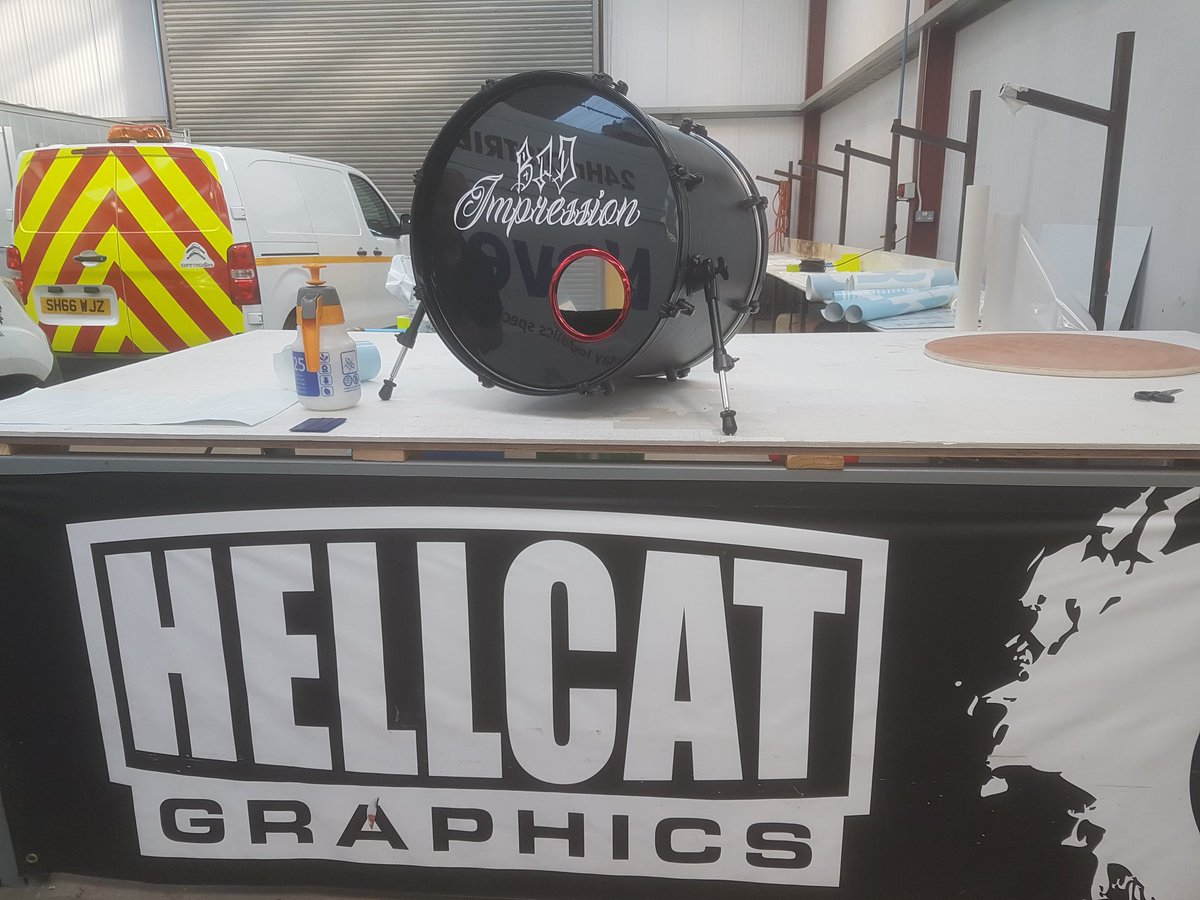 Shotgun_Andy's tweet photo. Abso rapid turn around from @accordingtoliam at #Hellcatgraphics can't thank him enough. I'll be back for stickers! #1daytour #BadImpression https://t.co/tF07Gn0uTY