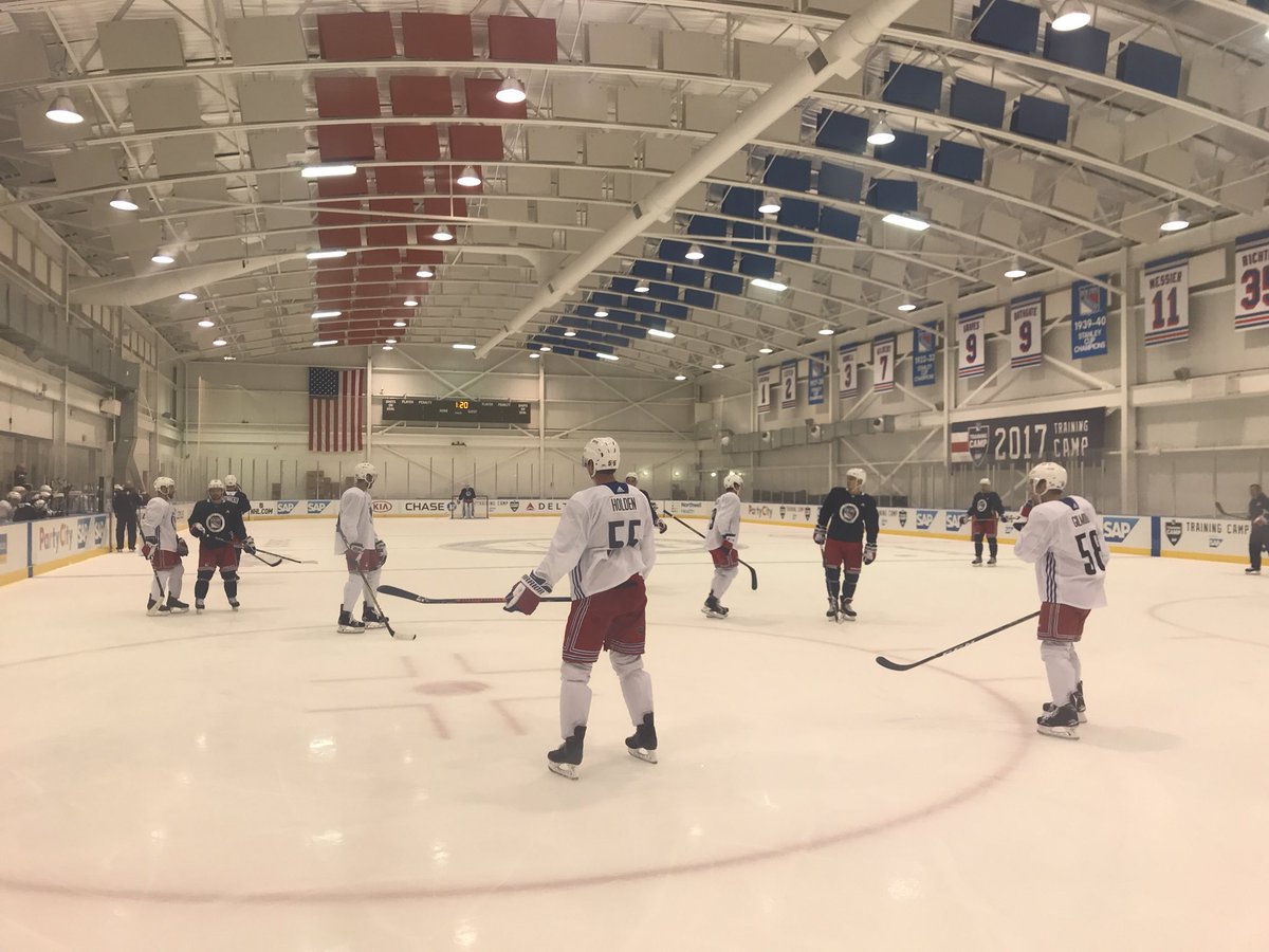 Second group up next at #NYRTC. https://t.co/qjeZwL10LP