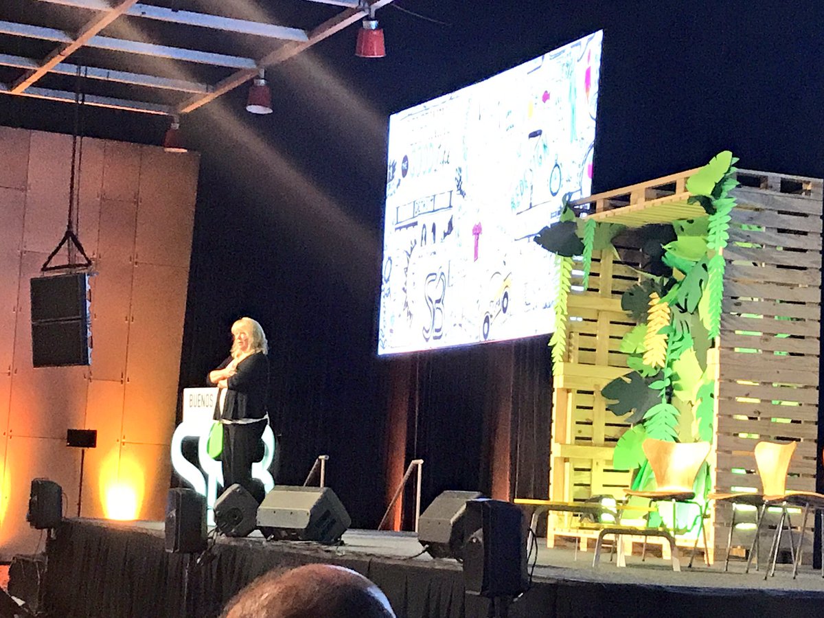 amendezb's tweet photo. Cubriendo @SustainBrandsBA xra @notipositivas | A#yrranca @JoanAntoniMele presentado x @Godalot #SB2017ba https://t.co/xsuBRM8Pf8