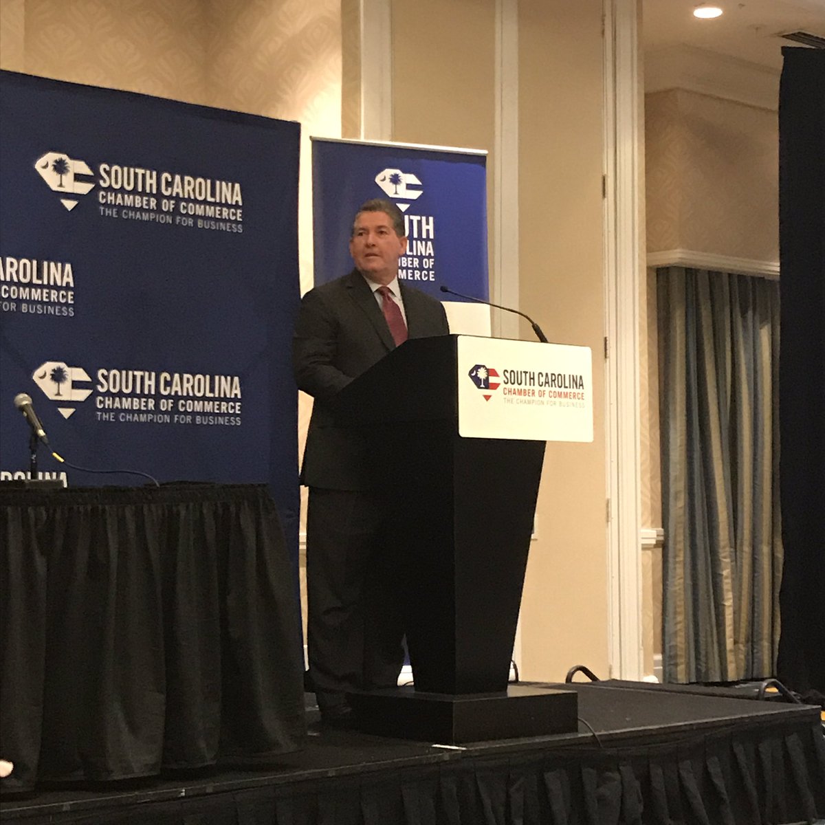 ConnorWatkins's tweet image. Gettin' some great stories from @RayTannerSC w/ my ☕️ to start #leadsc2017.