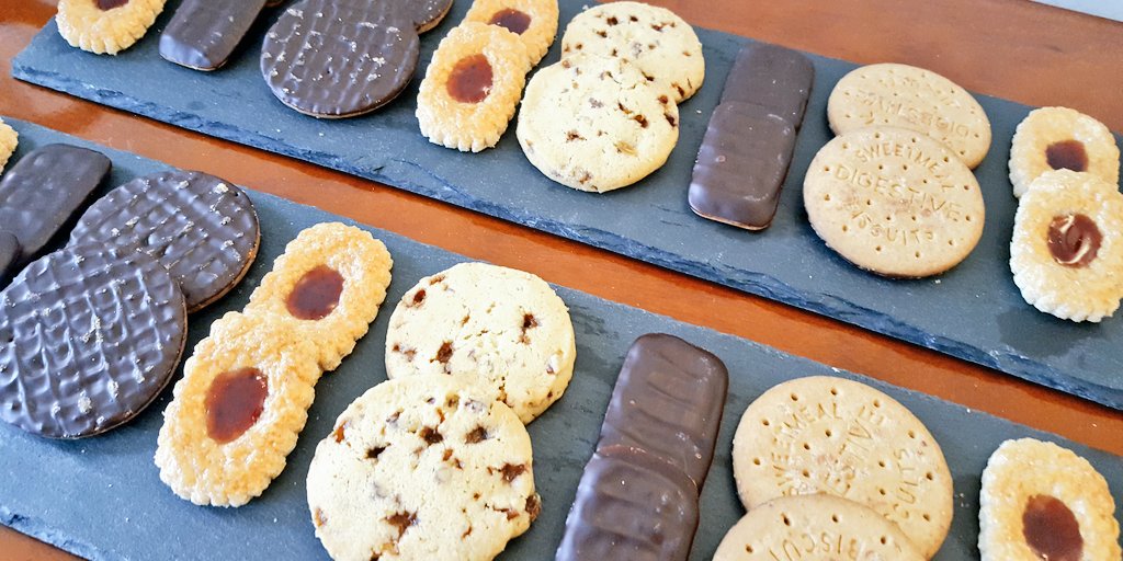 inigowindsor's tweet photo. Today's catered #boardroom #meeting. Who doesn't love a biscuit with thier afternoon coffee? #sweettoth #Windsor #bookameeting #Inigo https://t.co/S3JvLoWM9D