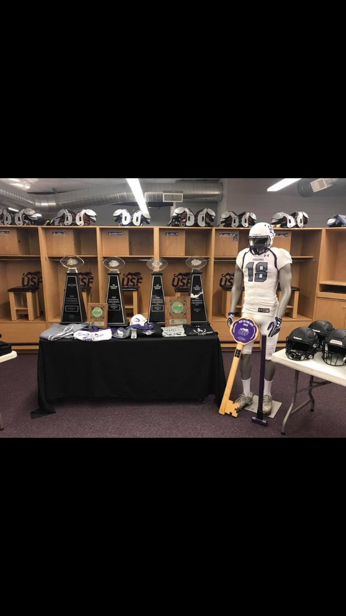 annis_caleb's tweet photo. Excited to announce that I will be furthering my education and football career at the University of Sioux Falls!!!#CooFalls #WinnersWin https://t.co/2fpq5XTGEP
