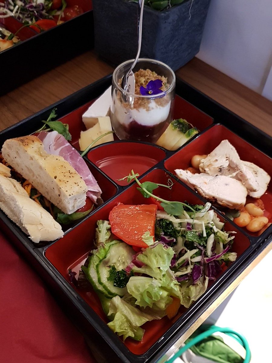 DaniPreece's tweet photo. Lunch time at the #servicechargesummit https://t.co/dPoTOJVt3i