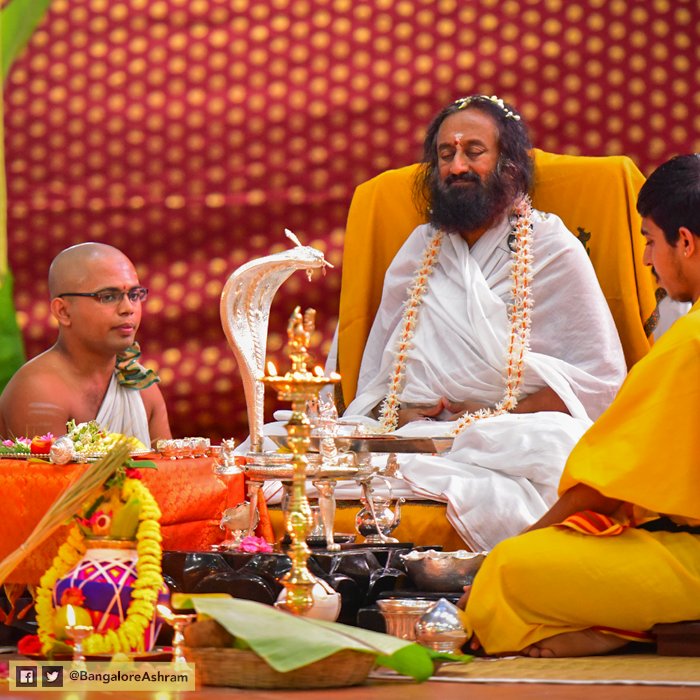 ArtofLivingIC's tweet photo. Gurudev @SriSri begins His silence today | #Navratri2017 - Evening starts with Rudra Puja at the Center today. https://t.co/nJgYmjufkR