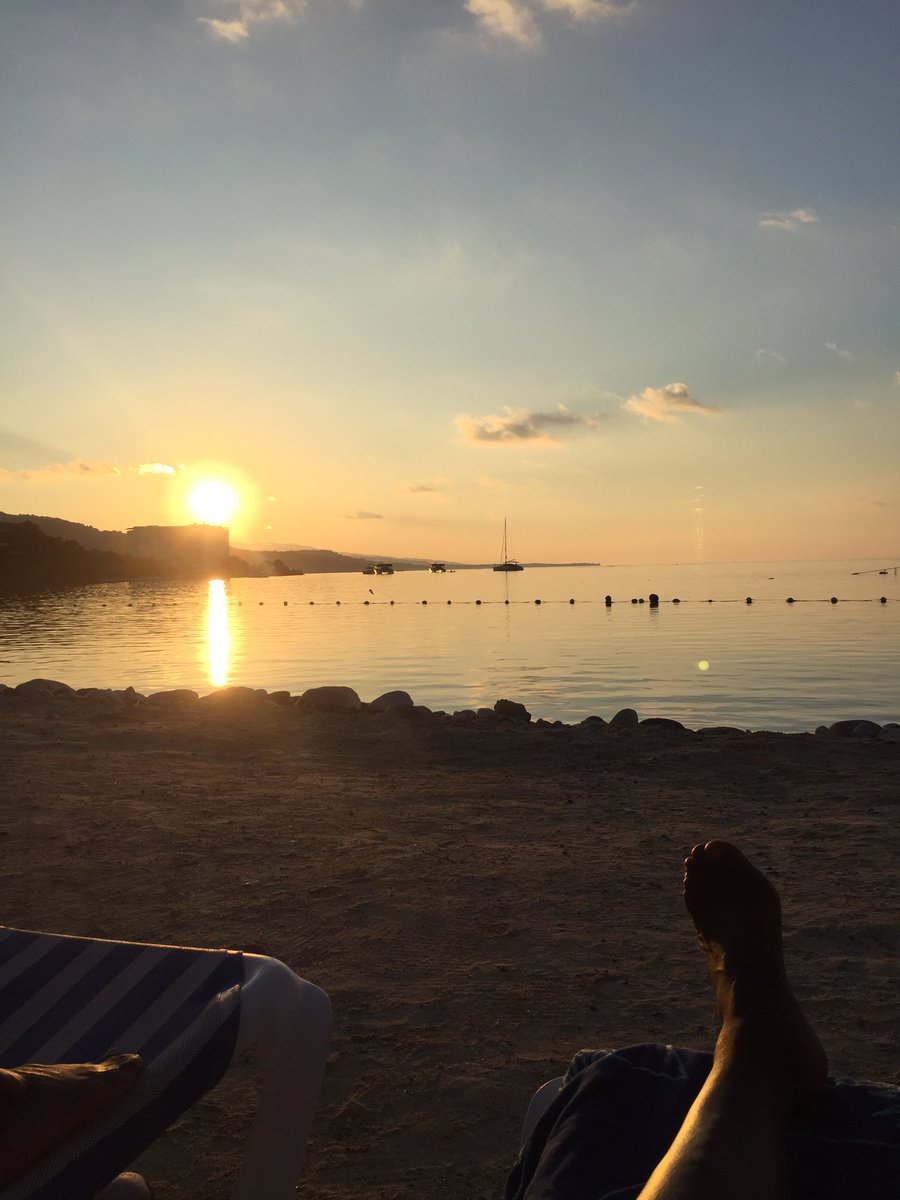 tippairie7665's tweet photo. @ArsenalFanTV @tippairie7665 @SarahMooreUK @safiyah_music #myview this morning #holiday https://t.co/JowwVUmswX