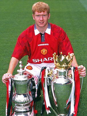 EPLBible's tweet image. 23 years ago today Paul Scholes made Man Utd debut:

📅 718 Games
⚽️ 155 Goals
🏆 11 PL
🏆 3 FA Cup
🏆 2 UCL
🏆 2 League Cup
🔴 1 Club

Legend 🙌