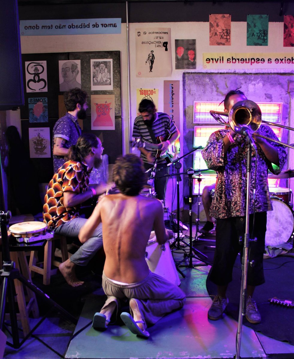 Também tem roda de free jazz, <a href="/A_Fundacao/">A Fundação</a> abre o show do Toró às 21h30 no <a href="/JazznosFundos/">JazznosFundos</a> >>> goo.gl/ULrrZB