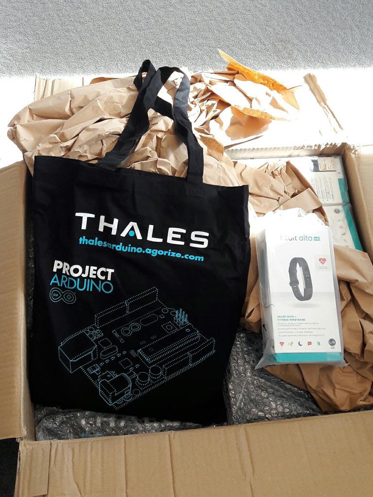 AudeSoulie's tweet image. 50 kg de #kitarduino !! 😉 encore quelques semaines avant la fin des inscriptions au challenge #ThalesArduino ouvert à tous ! 💡