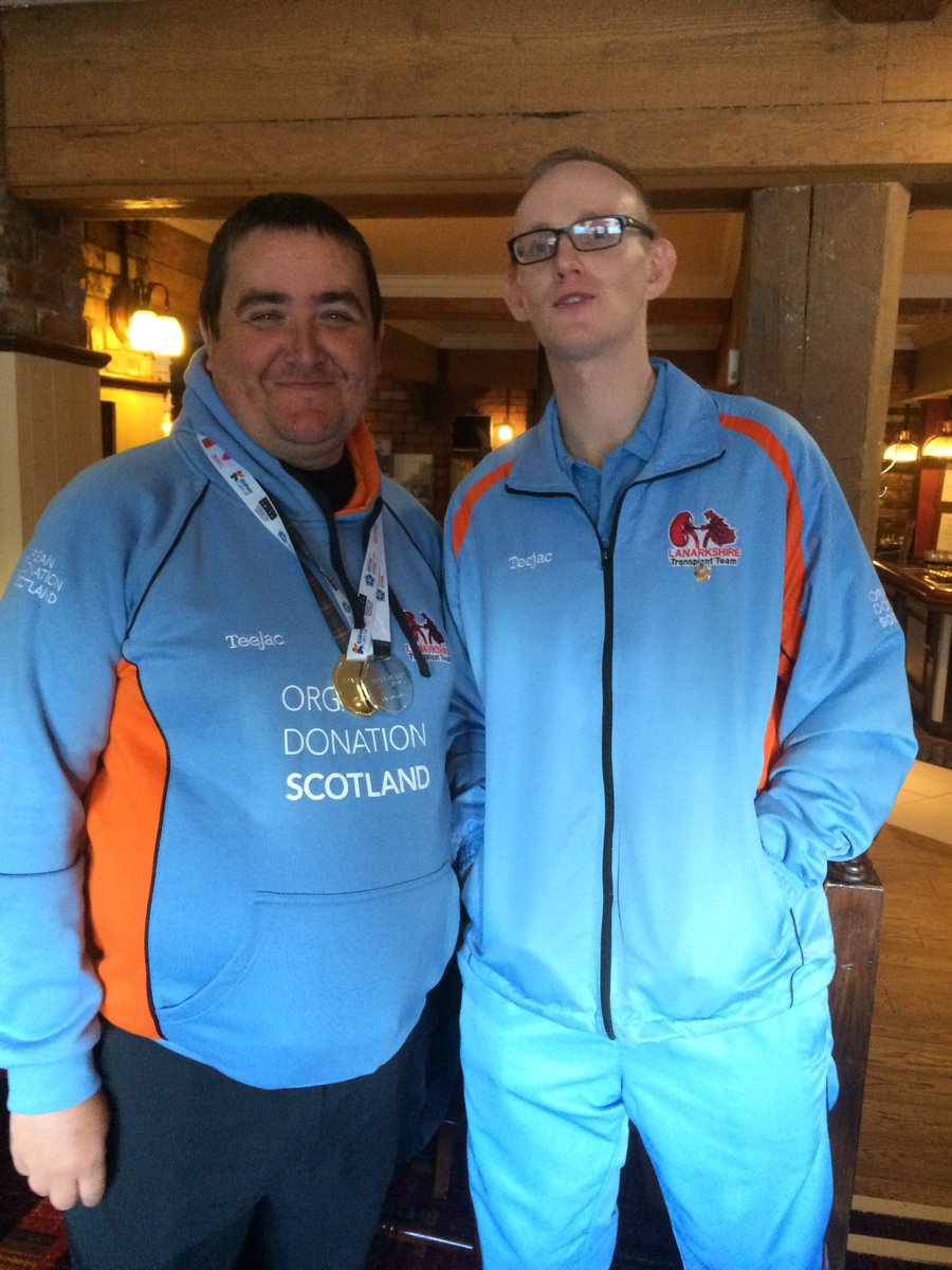 TransplantStor1's tweet photo. Team members William and Paddy sporting their team strip. Thanks for talking to us today! #TransplantStories https://t.co/UE8gOptuD8