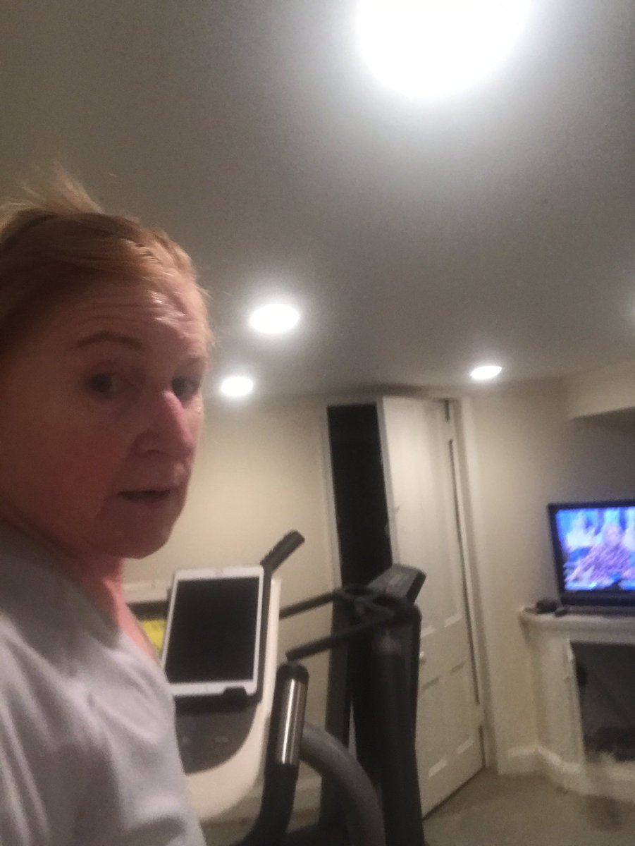Mjrog1108's tweet photo. #LiveWakeUpSweepstakes🍩@LiveKellyRyan https://t.co/h2jFfaIosL