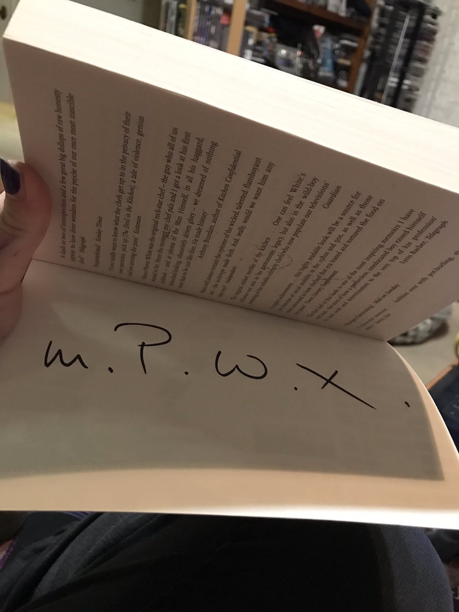 topazfreo's tweet photo. Thank you so much for this book @HellsKitchenOn7 @mpwgroup #TheDevilInTheKitchen #signed
I can't wait to sit down and read it 😌 https://t.co/QUAwtrUfDr