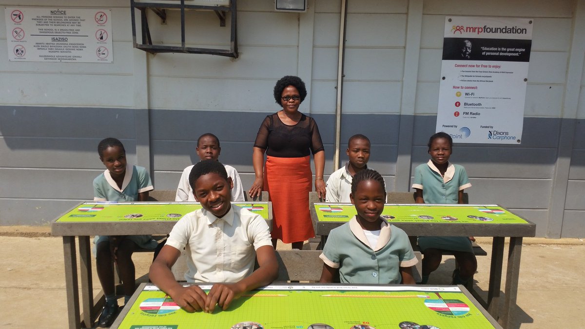 WILDLANDSSA's tweet photo. St Christopher’s Primary school received 24 #GreenDesks today through the @WildlandsSA and @virtuous_circ partnership. #MakeADifference https://t.co/Kg5FptfTxq