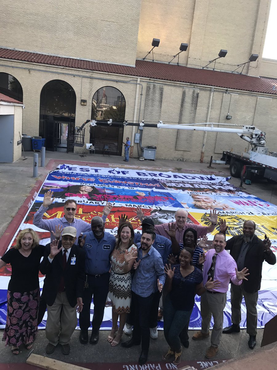 Kenneth T Novice On Twitter It S A Banner Day At Dallas