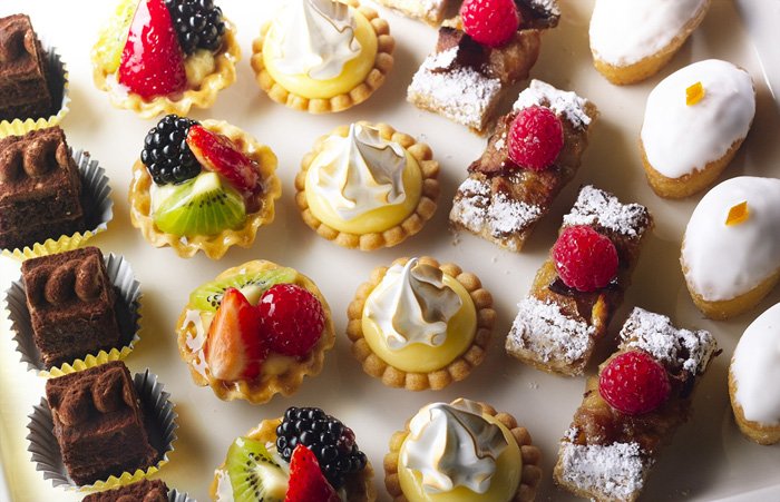 LetsBakeClubs's tweet photo. Coventry's baking club is running tomorrow and the theme is "bite sizes"! Get... set... bake! #Letsbake #Coventry @Covhour @covtelegraph https://t.co/boB1i2gIpj