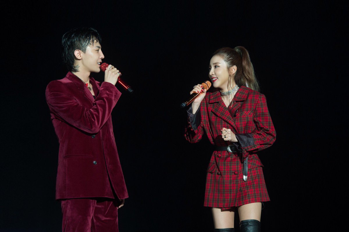 krungy21's tweet photo. μμΌλ‘ λ¨μ ν¬μ΄λ μ λ§μΉμΈμ©~ νμ΄ν
!!! ν리λ¦~~~ ππ»ππ»ππ»ππ» ππ»#throwbackthursday #kualalumpur https://t.co/b2Cro8J6t0