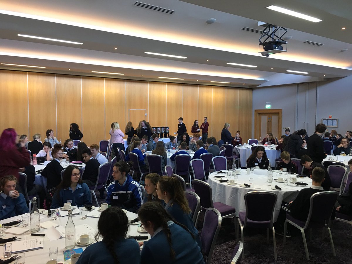 KCETB_Schools's tweet photo. Great turnout from all @KkCwETB schools at the KCETB Student Council training over last two days. Thanks Eileen, Pauline &amp; @harryfreeman201 https://t.co/v0lldpK4AM