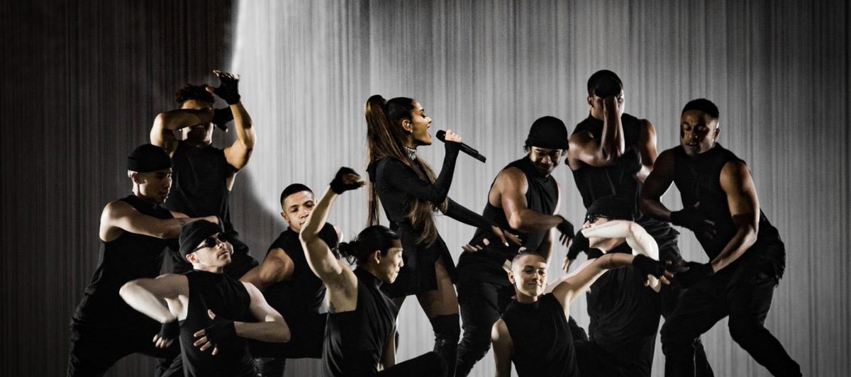 lordasrieI's tweet photo. #ThankYouAriana for this experience, and the amount of strenght and happiness it has brought to us all. we love you always. so so proud. https://t.co/AjpqoaCu8g